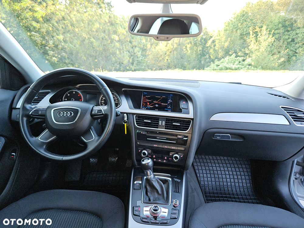 Audi A4 Avant 2.0 TDI DPF Ambiente - 16