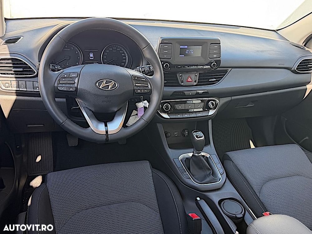 Hyundai i30 1.5 110CP 5DR M/T Comfort - 10