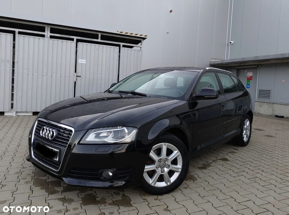 Audi A3 Sportback - 1