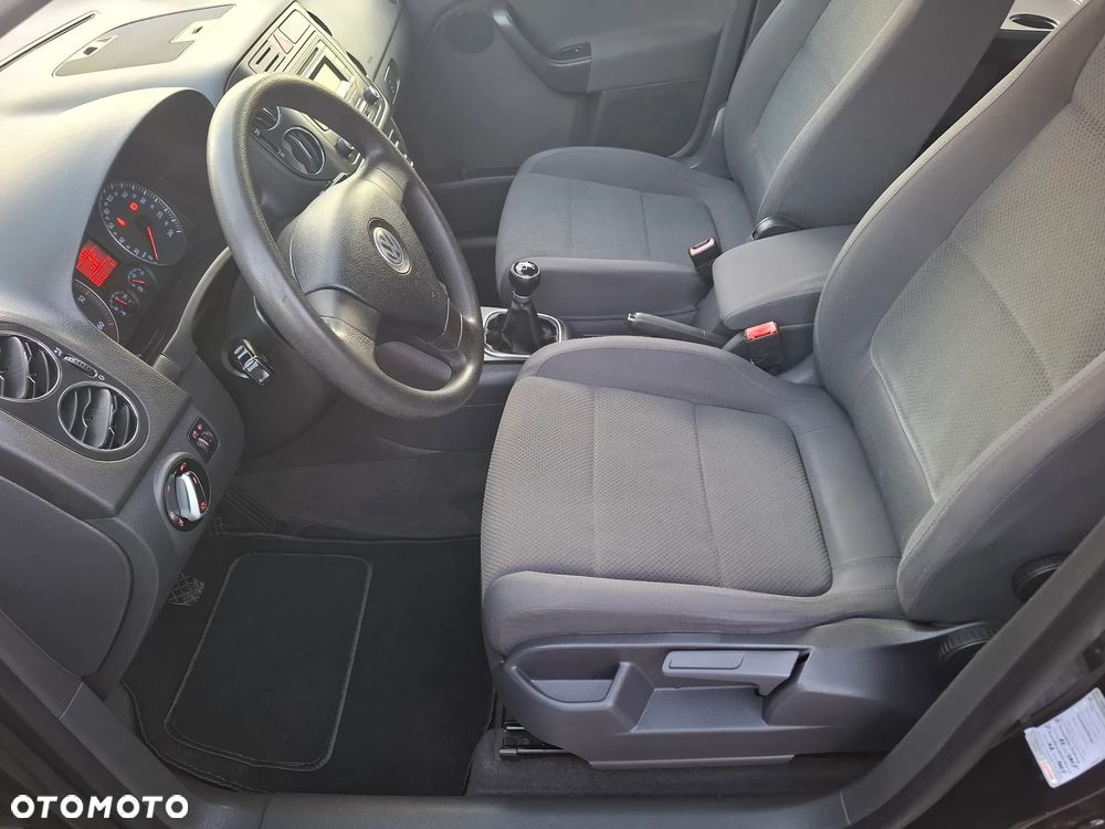Volkswagen Golf Plus - 26