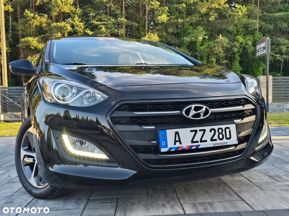 Hyundai i30 blue 1.4 Passion - 2