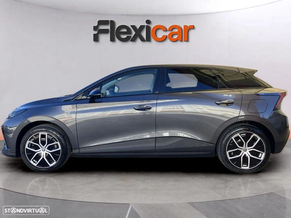 MG MG4 64 kWh Luxury - 6