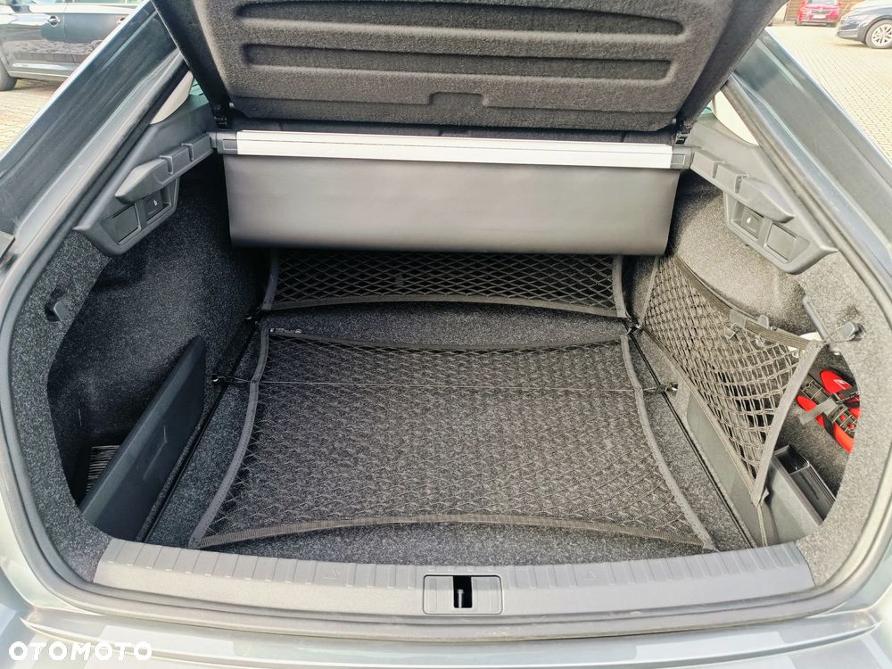Skoda Octavia 2.0 TDI Selection DSG - 19
