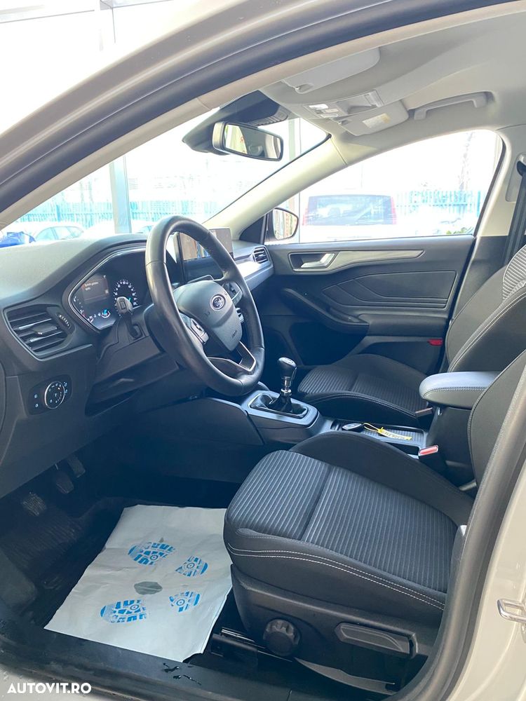 Ford Focus 1.5 EcoBlue Start-Stopp-System TITANIUM - 10