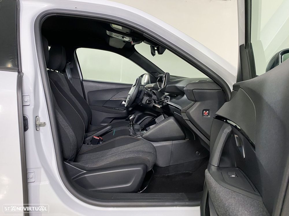 Peugeot 2008 1.2 PureTech Style - 16