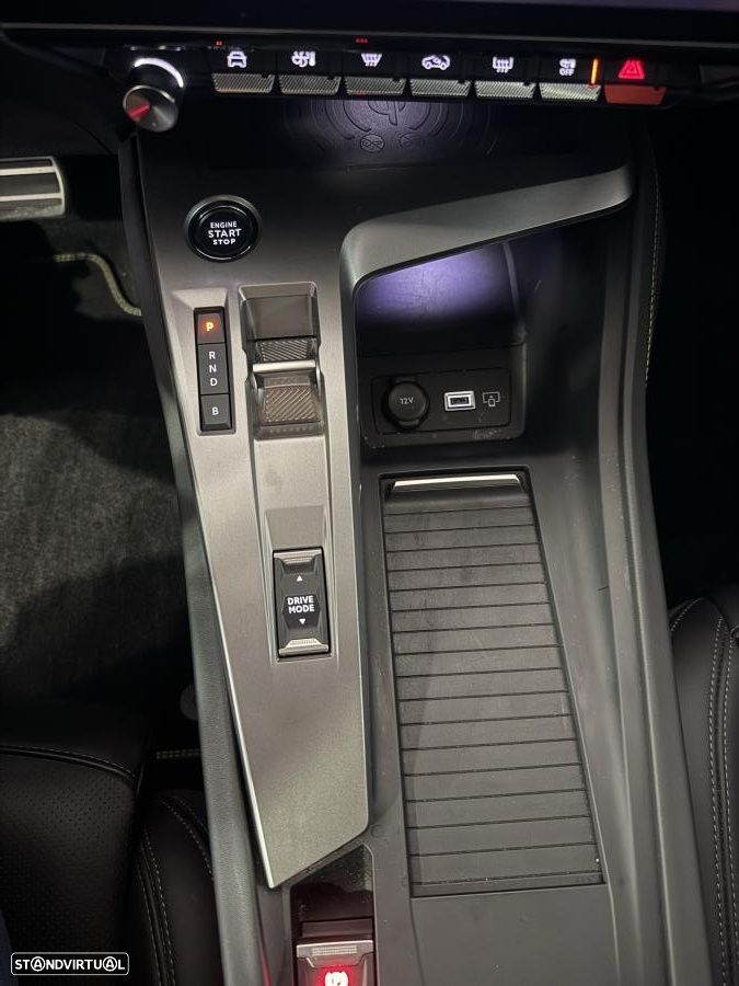 Peugeot 408 1.6 Hybrid GT e-EAT8 — fotografia 17