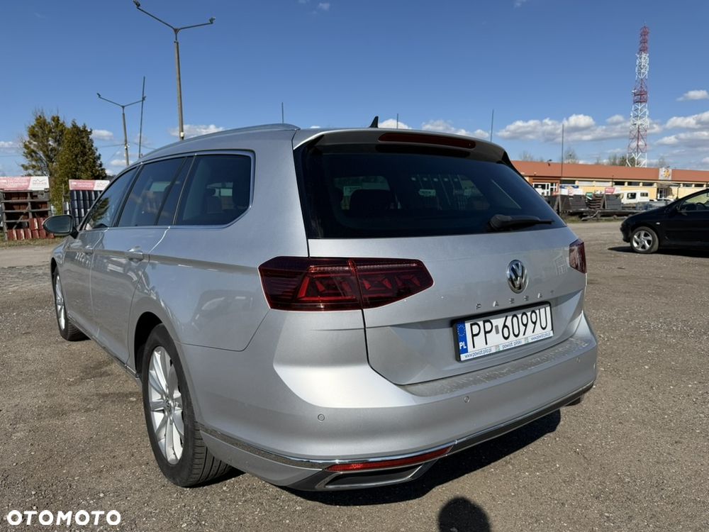 Volkswagen Passat - 6