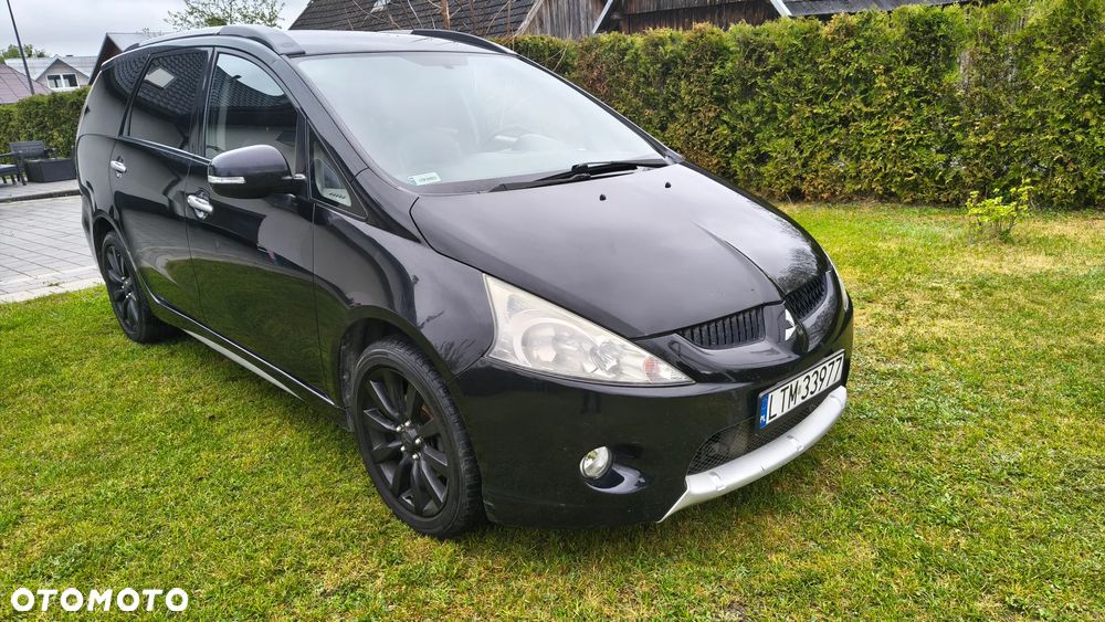 Mitsubishi Grandis - 1