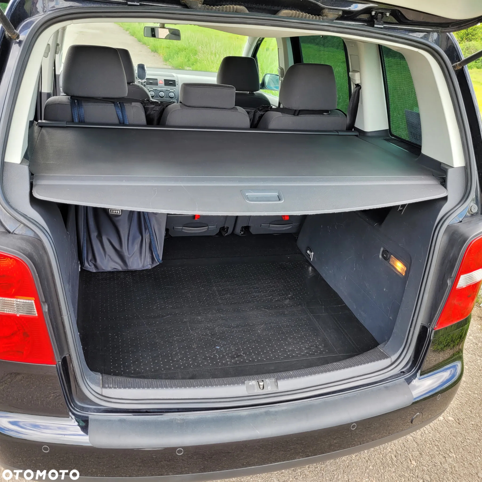 Volkswagen Touran 2.0 FSI Automatik Highline - 9