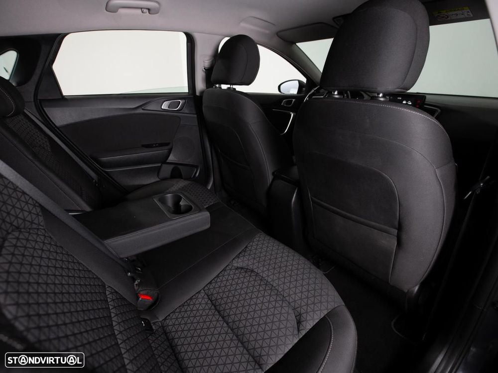 Kia Ceed 1.0 T-GDI Urban - 10