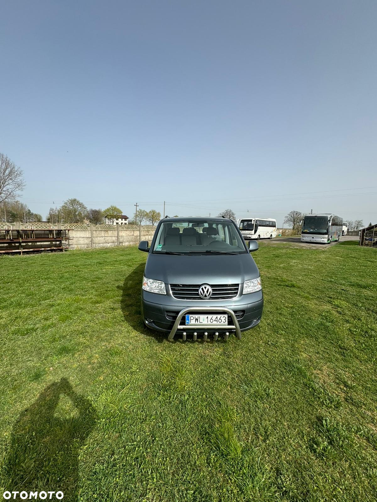 Volkswagen Caravelle - 8