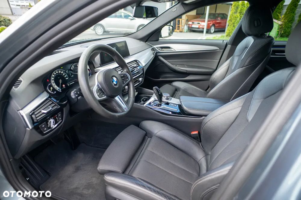 BMW Seria 5 520d M Sport Edition - 26