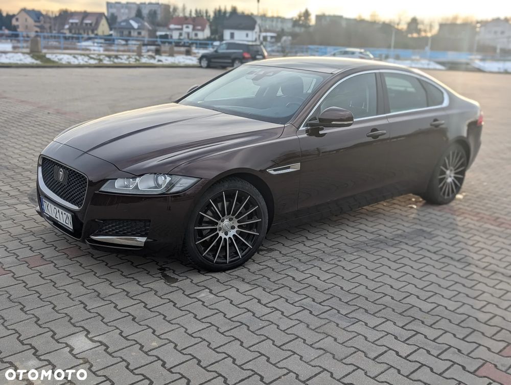 Jaguar XF 20d Prestige - 2