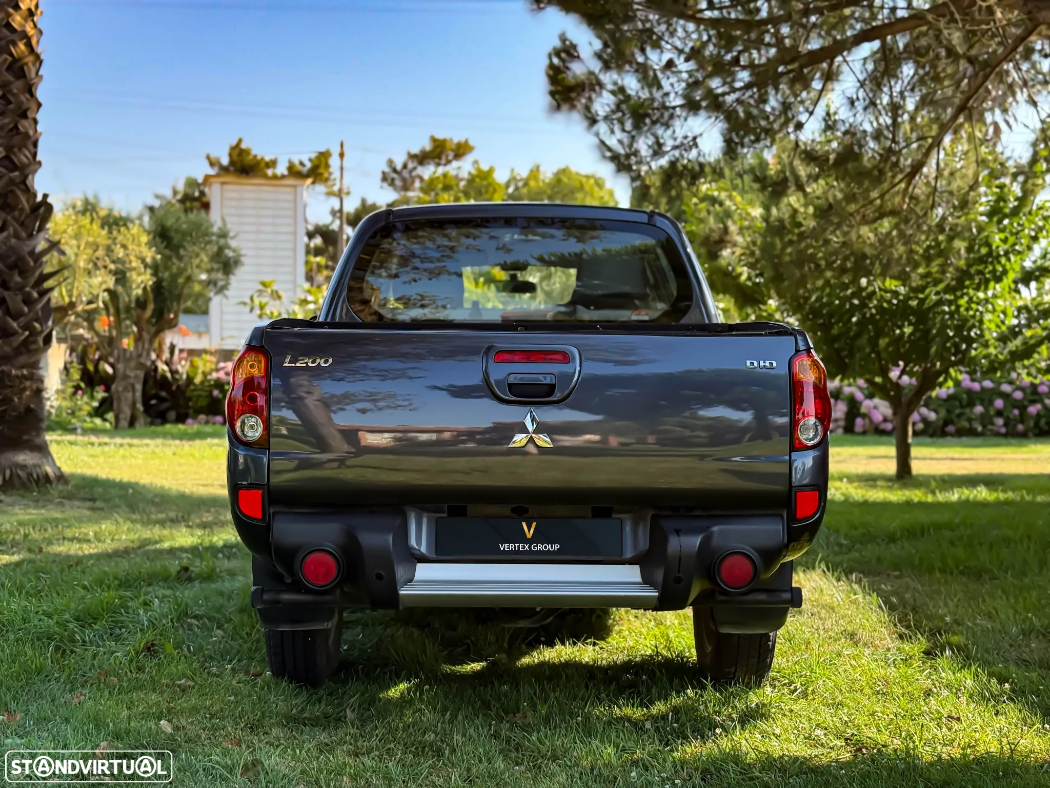 Mitsubishi L200 2.5 DI-D CD Invite AC - 10