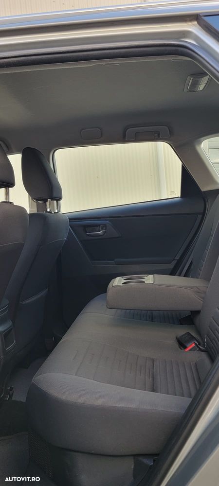 Toyota Auris 1.8 L VVT-i Sol - 10