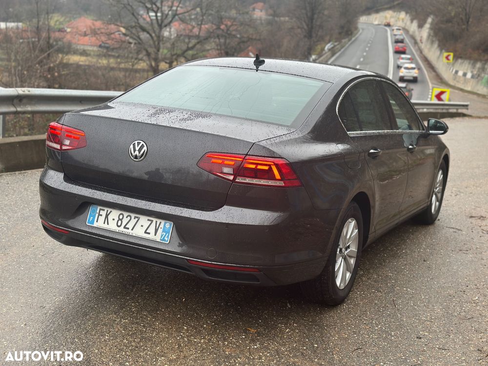 Volkswagen Passat - 6