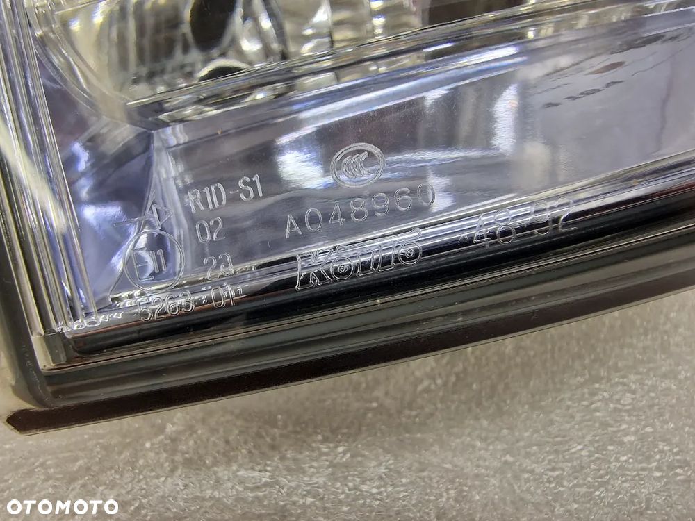 LEXUS RX 09- PRAWA LAMPA TYLNA TYLNIA TYŁ , NR : KOITO 4892 , NR AUKCJI LMT51 - 13