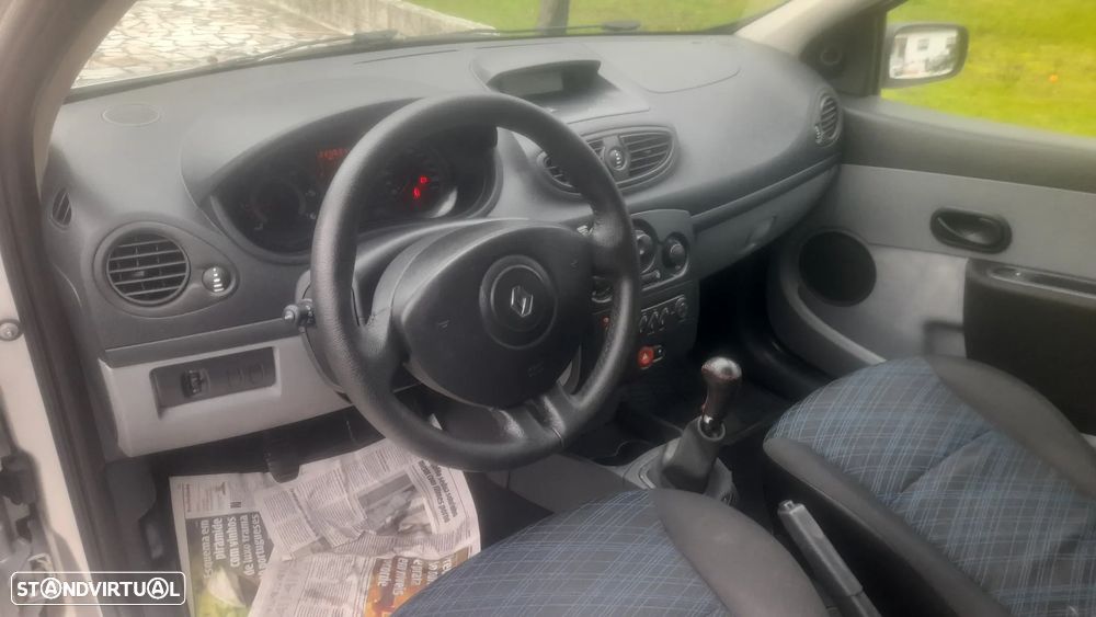 Renault CLIO 1.5 DCI - 18