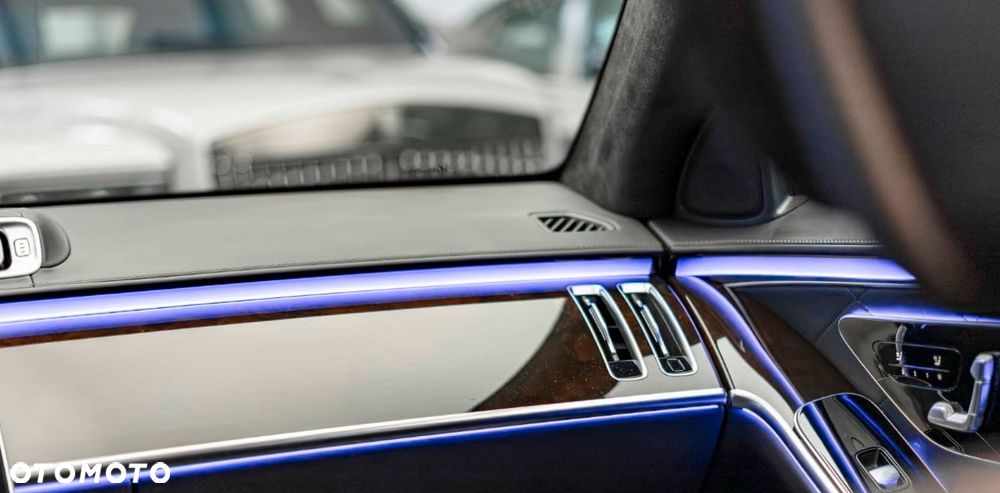 Mercedes-Benz Klasa S 500 4Matic L 9G-TRONIC - 12