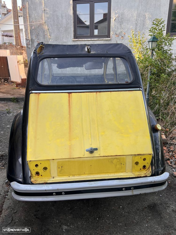Citroën 2CV - 8