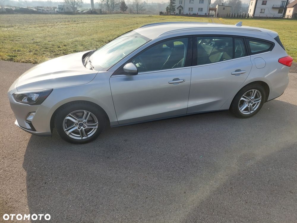 Ford Focus 1.5 TDCi SYNC Edition - 11