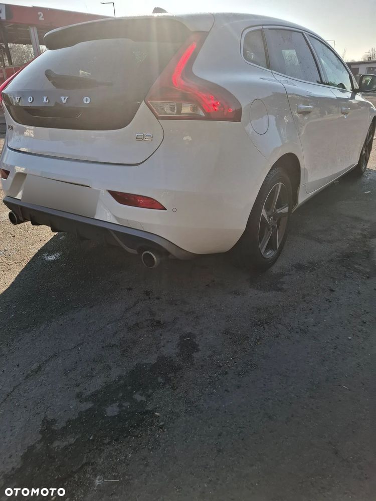 Volvo V40 D2 RDesign - 16