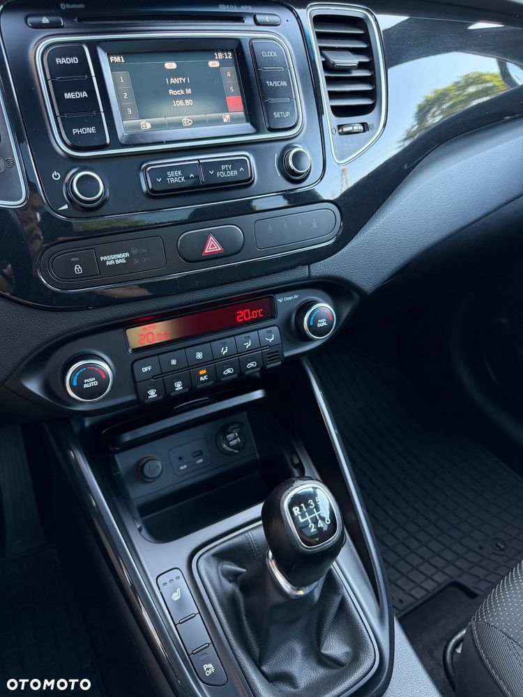 Kia Carens 1.6 GDI L - 16