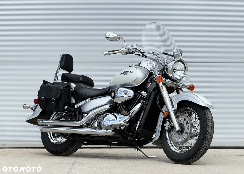 Suzuki VL 800 Volusia - Boulevard C50 - 1