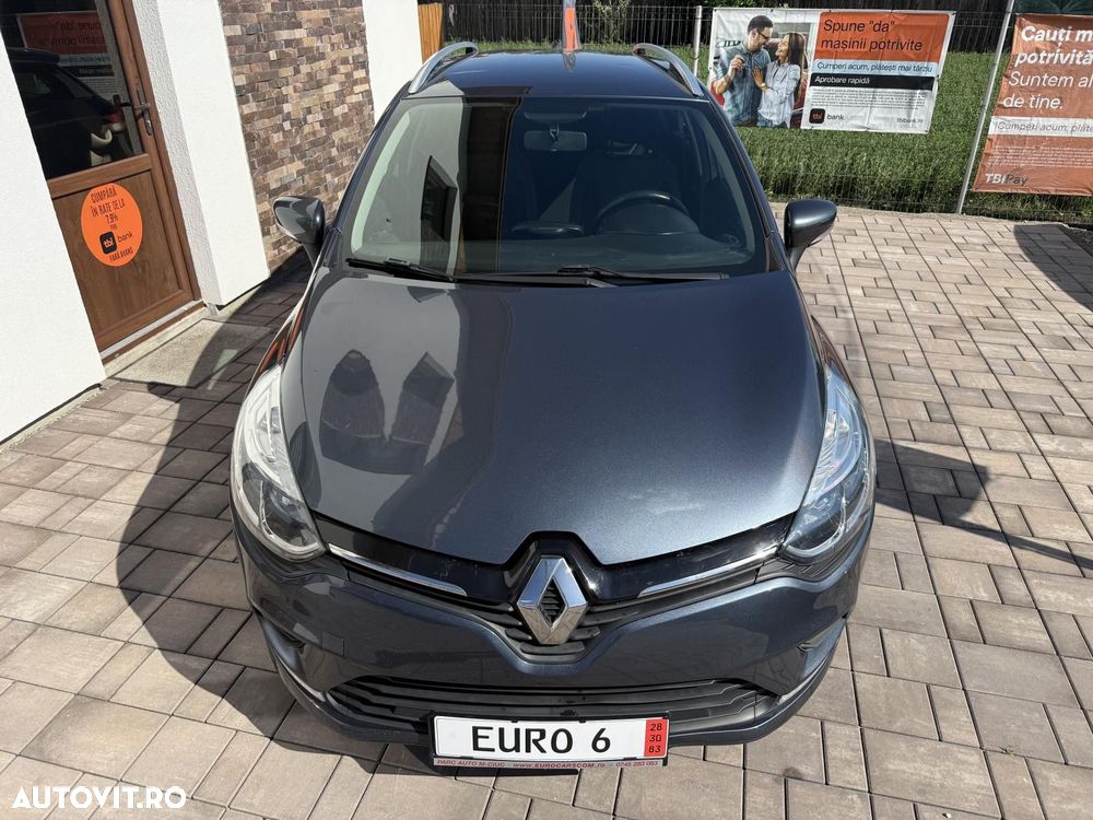 Renault Clio - 10