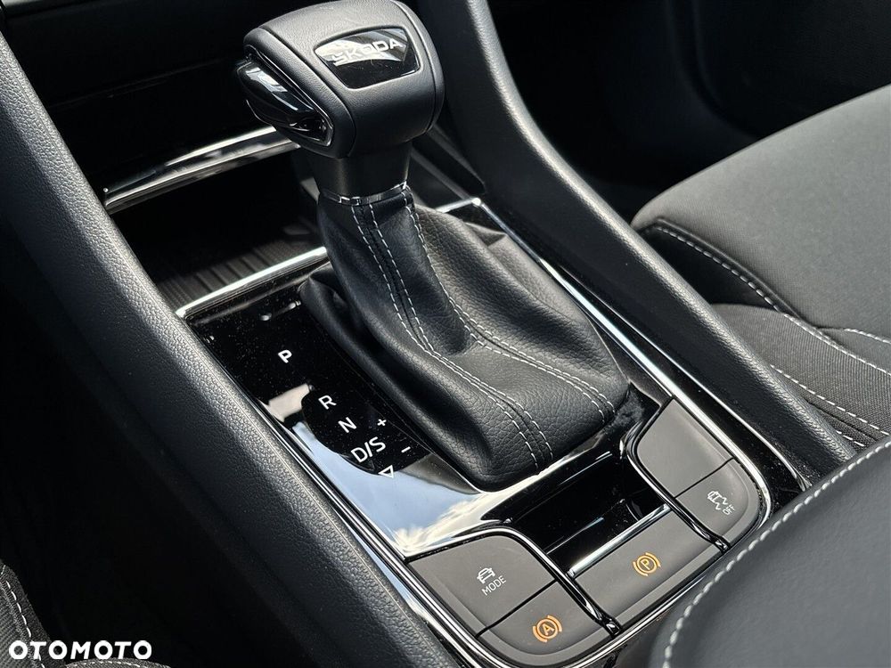 Skoda Karoq 1.5 TSI ACT Sportline DSG - 22