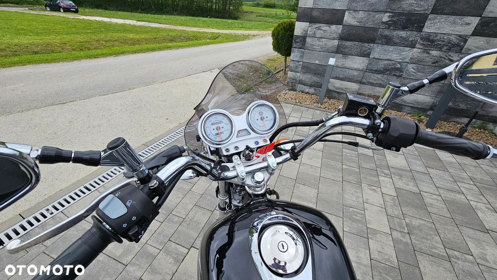 Yamaha YBR - 7