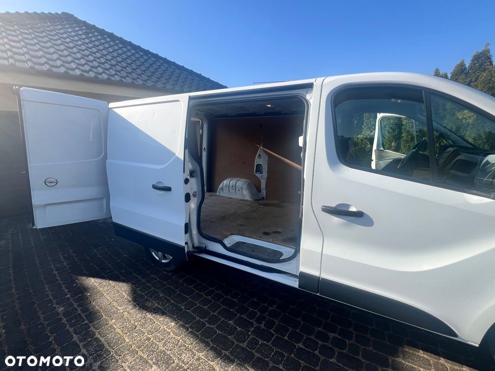 Opel Vivaro - 9