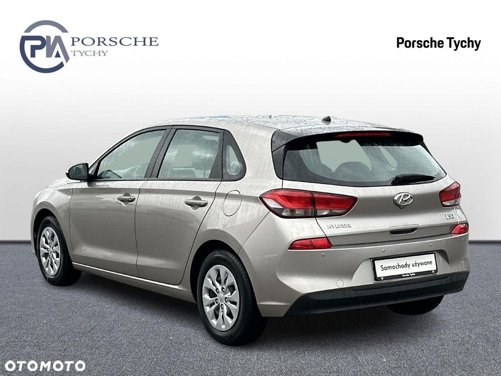 Hyundai i30 - 23