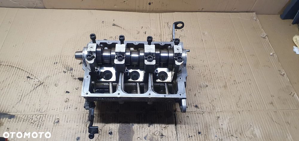 Głowica zawory wałek Skoda Roomster 1.4 TDI 045103373H - 1