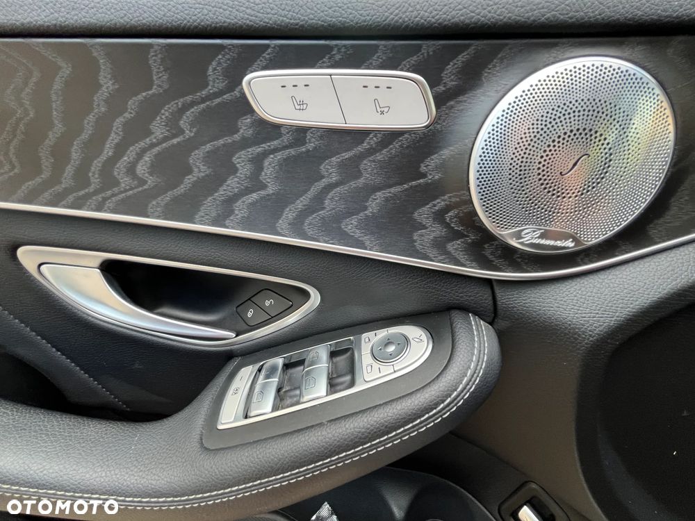 Mercedes-Benz Klasa C AMG 43 4Matic T 9G-TRONIC - 38