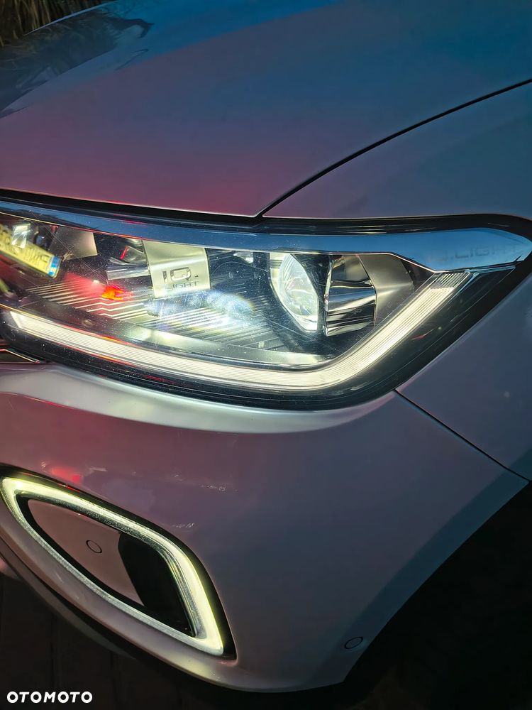 Volkswagen T-Roc 1.5 TSI Style - 20