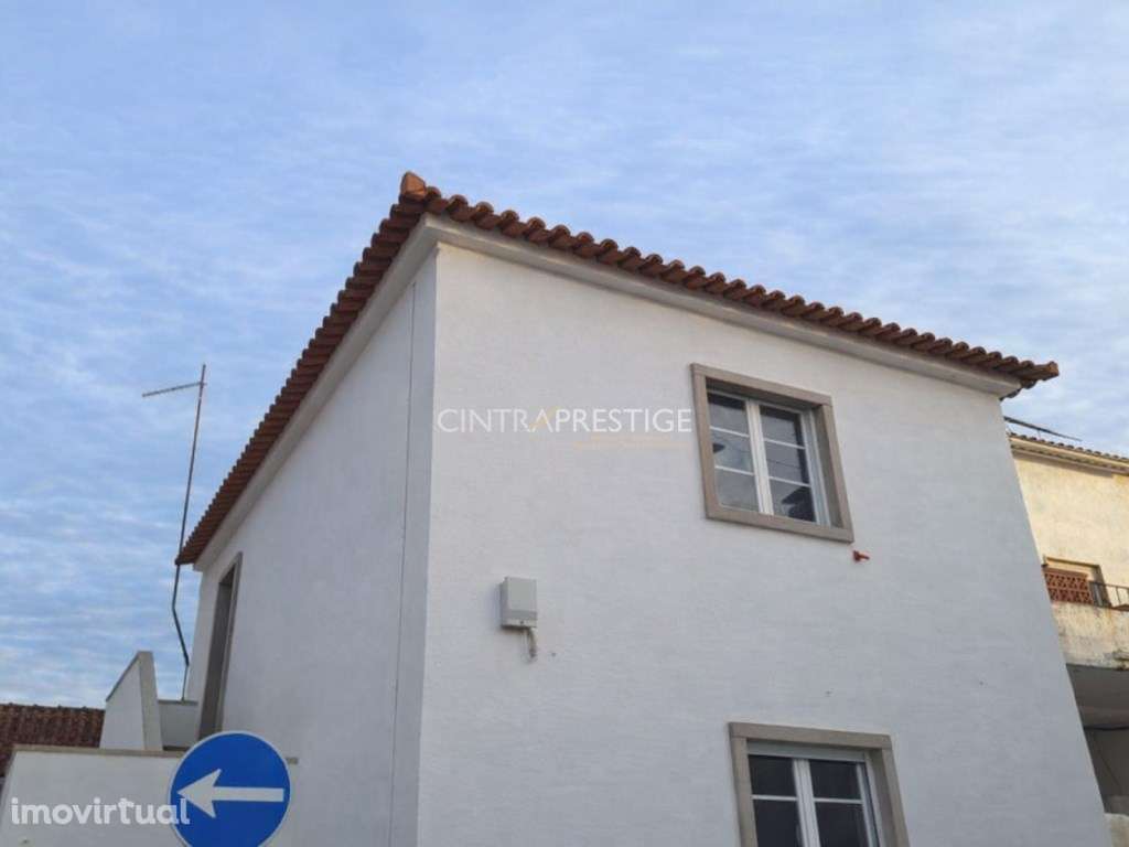 APT T2 - 1º Andar de moradia em Almoçageme, Colares - Grande imagem: 2/17