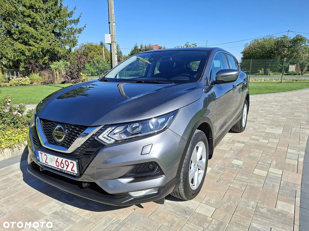 Nissan Qashqai - 1