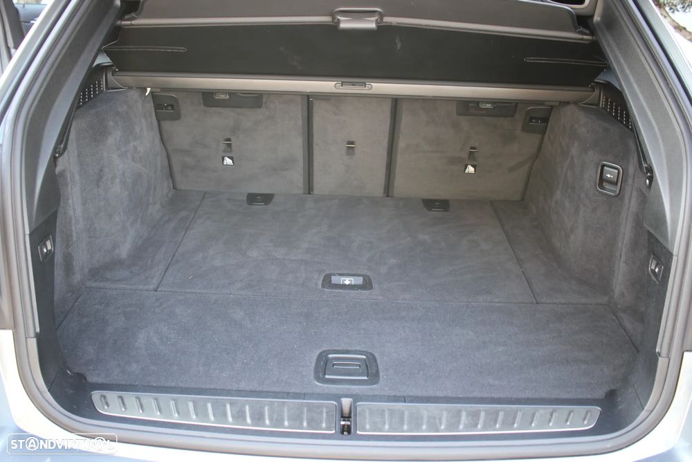 BMW 520 d Pack Desportivo M Auto - 10