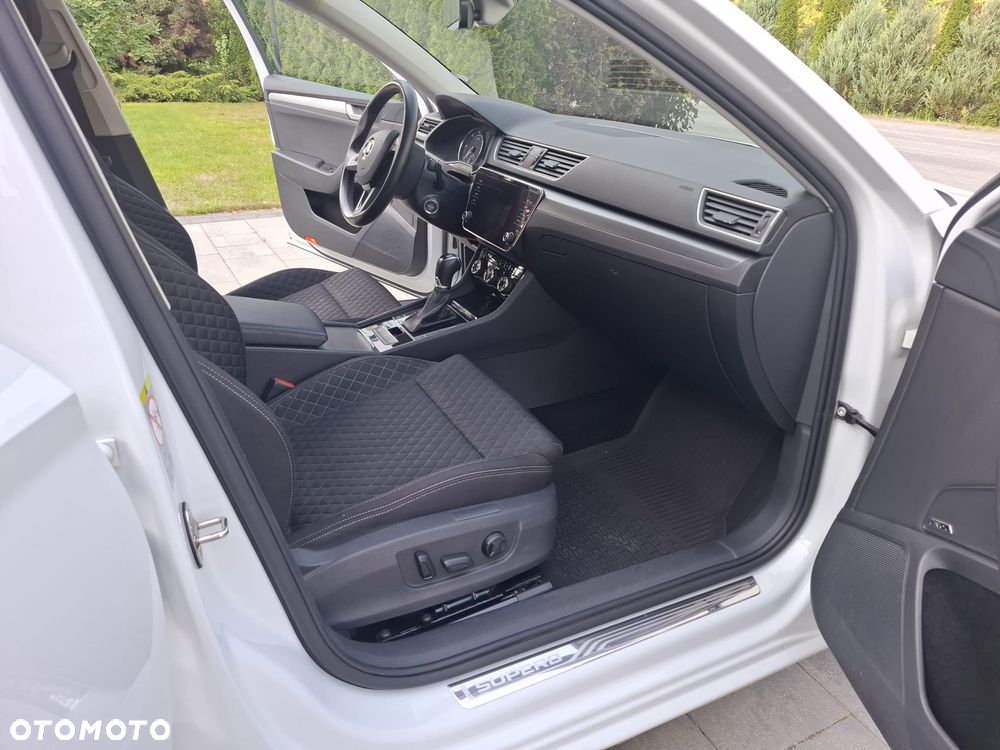 Skoda Superb 2.0 TDI Active DSG - 13