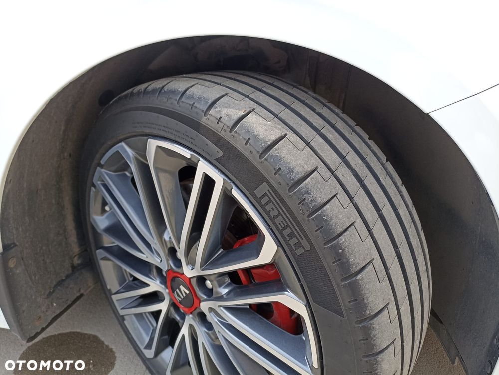 Kia ProCeed - 9