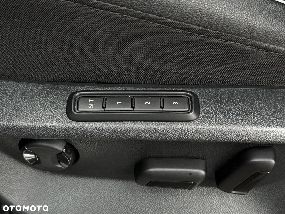 Volkswagen Tiguan Allspace 2.0 TSI 4Mot Highline DSG - 13