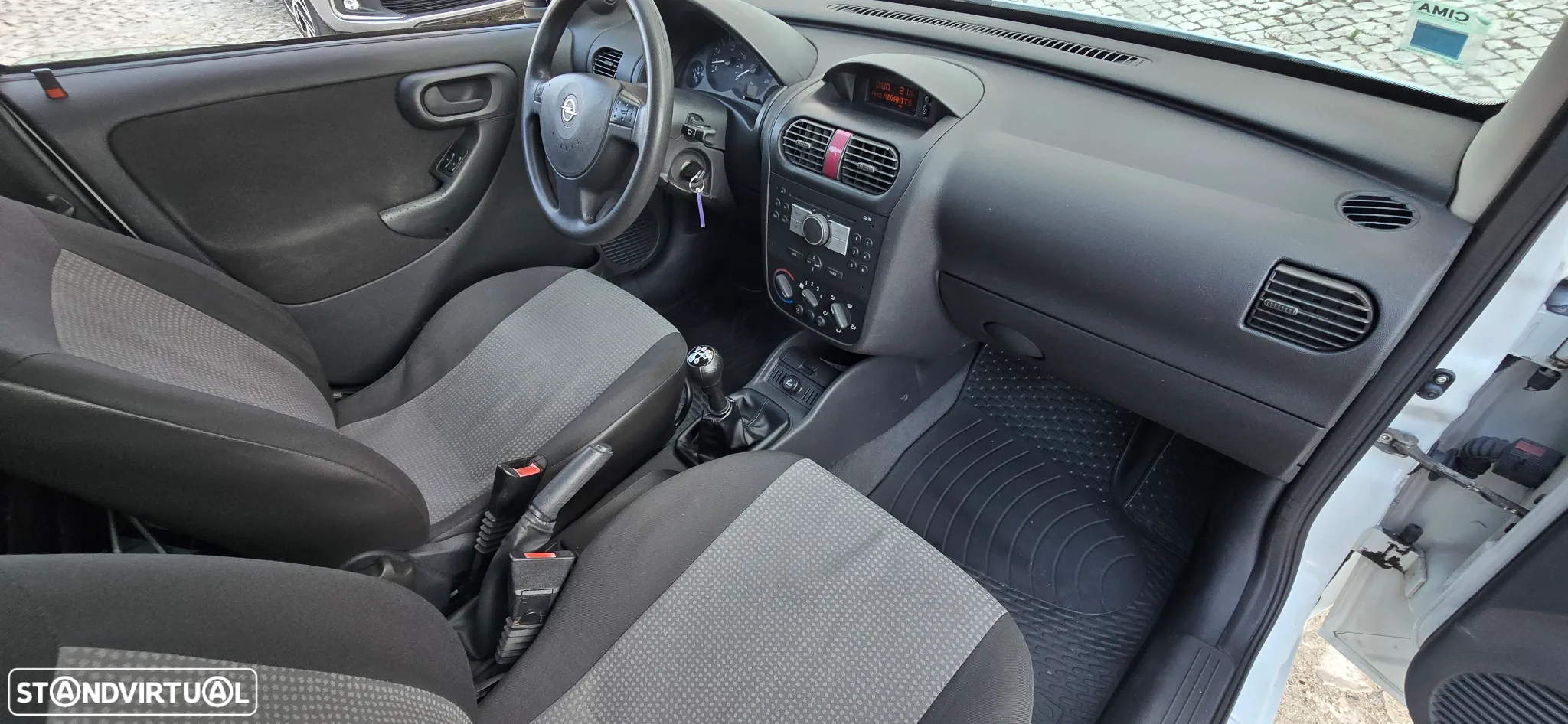 Opel Combo - 28