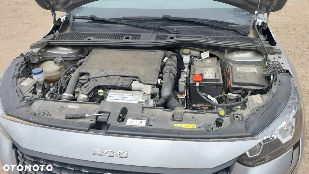 Peugeot 208 PureTech 100 EAT8 Allure Pack - 14