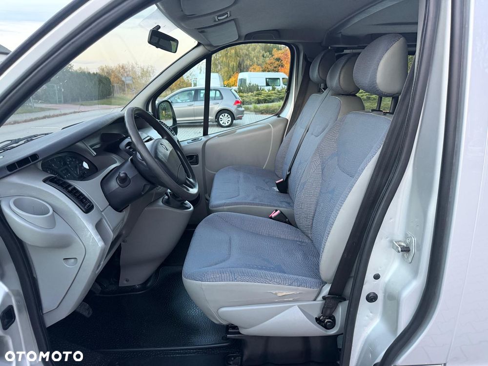 Renault Trafic Passenger Expression - 7
