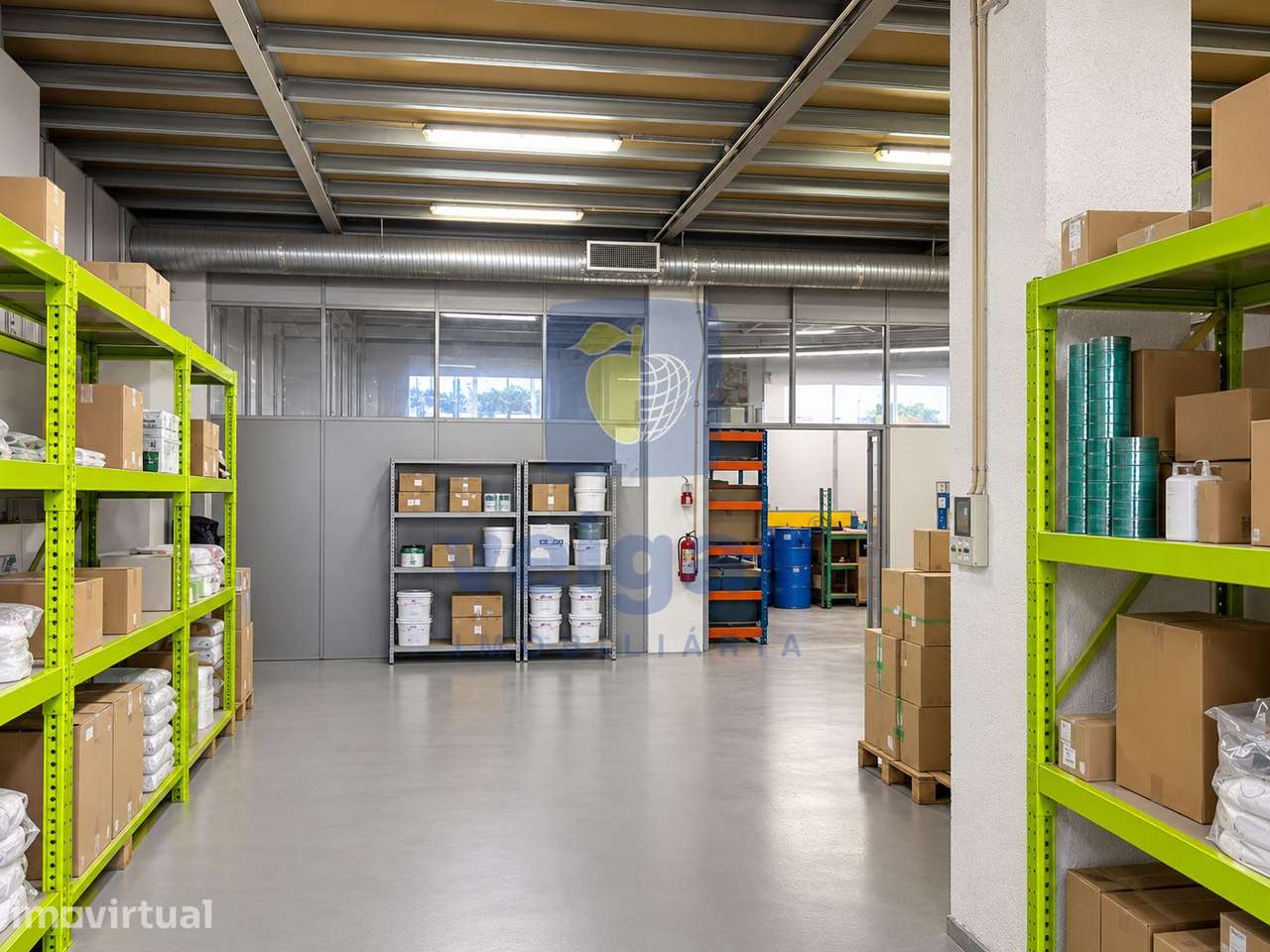 Armazém / Espaço Industrial com Escritórios em Marvila - Grande imagem: 2/14
