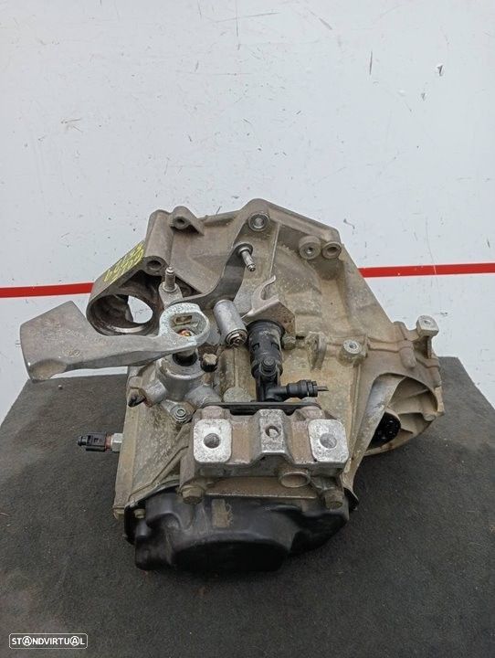 CAIXA VELOCIDADES VOLKSWAGEN GOLF V 2004 - 1