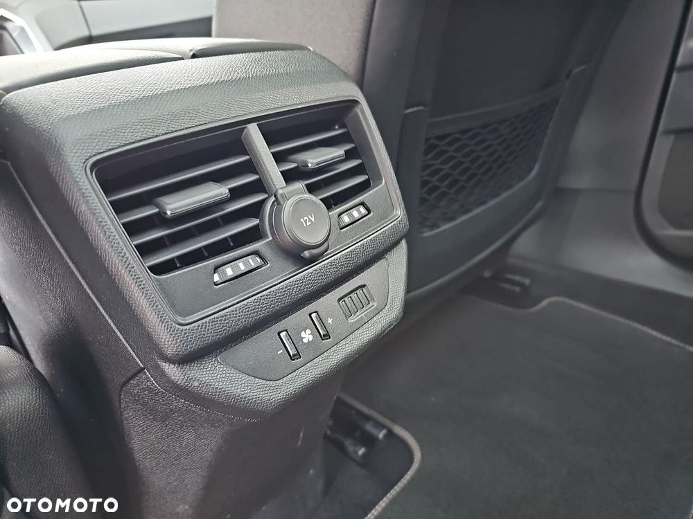 Peugeot 5008 1.6 PureTech GT Line S&S EAT8 - 26