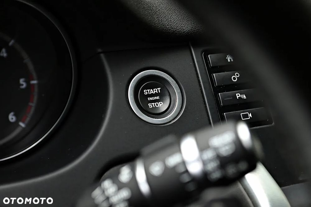 Land Rover Discovery Sport D150 R-Dynamic - 34