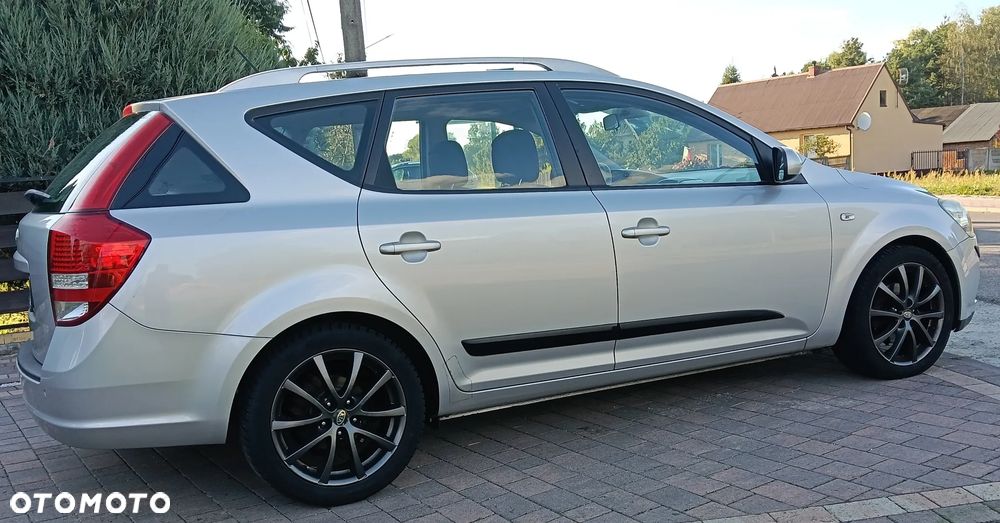 Kia Ceed 1.6 Comfort + - 10